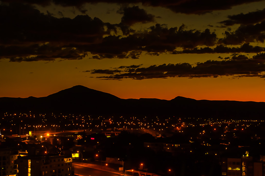 Etter solnedgang over Windhoek. Foto ©2014 Geir Ertzgaard